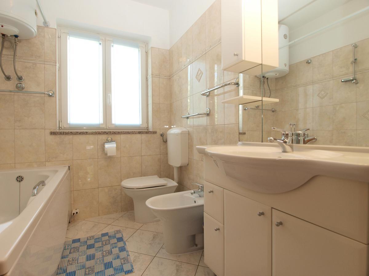 Apartments Vodnjanka 1656 Екстер'єр фото