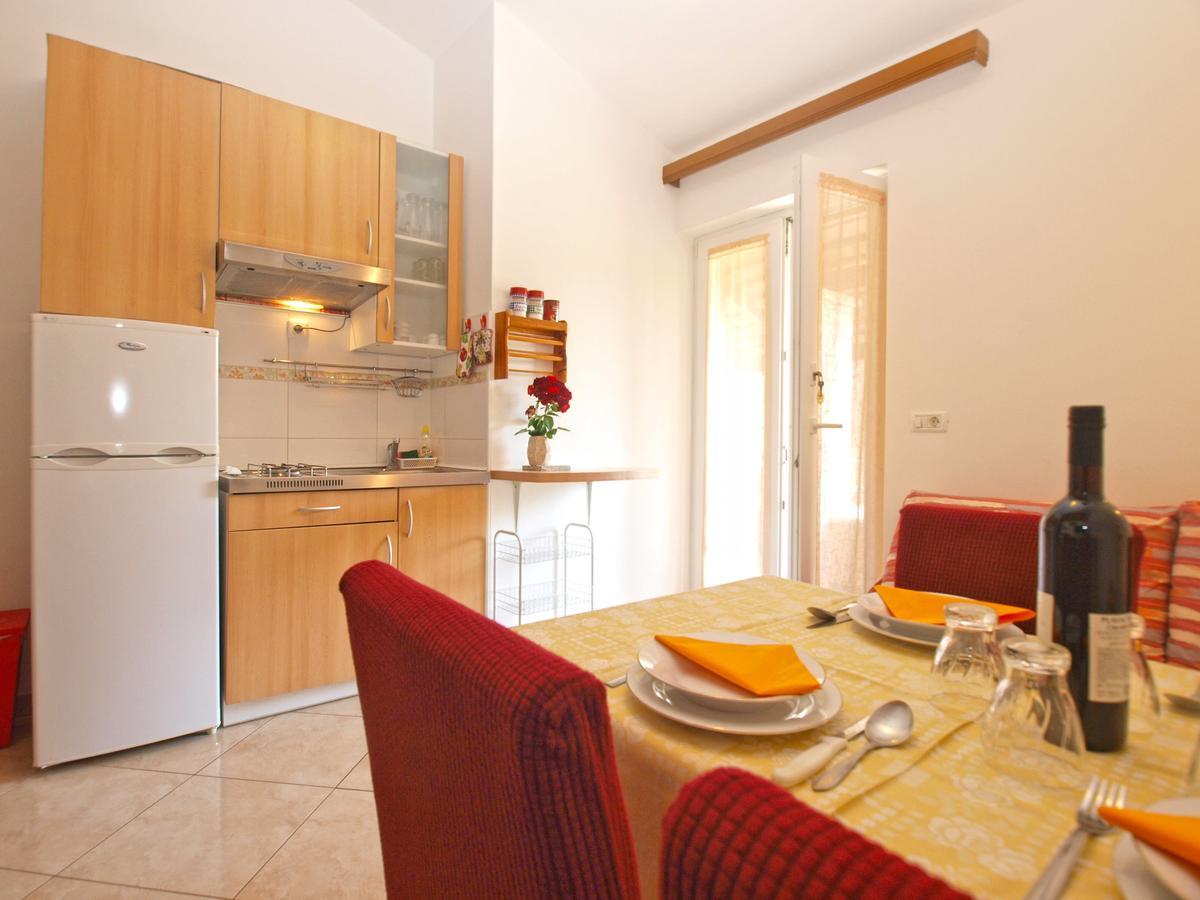 Apartments Vodnjanka 1656 Екстер'єр фото